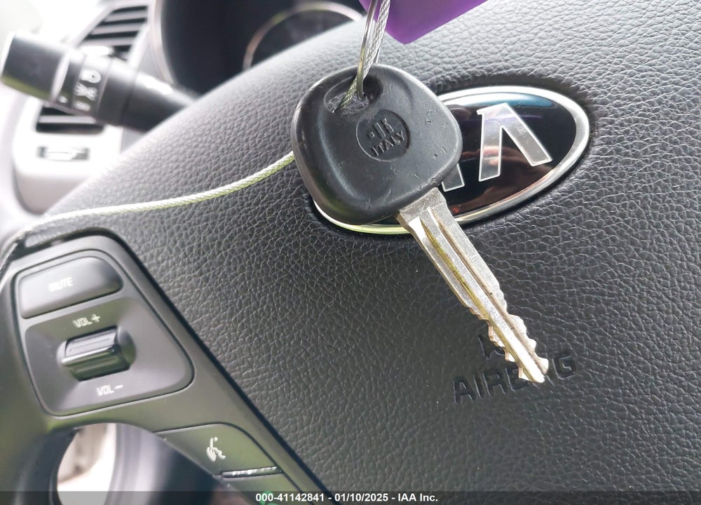 2015 KIA FORTE LX VIN: KNAFK4A68F5388196