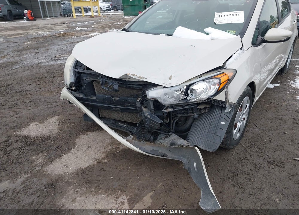 2015 KIA FORTE LX VIN: KNAFK4A68F5388196