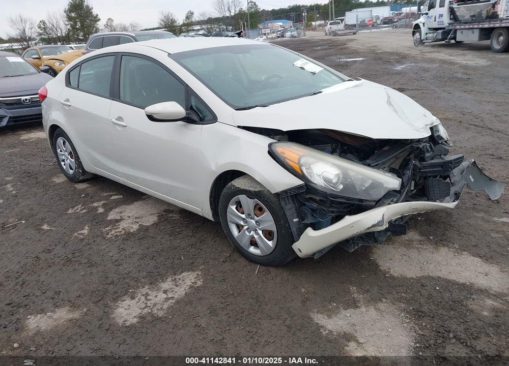 2015 KIA FORTE LX VIN: KNAFK4A68F5388196
