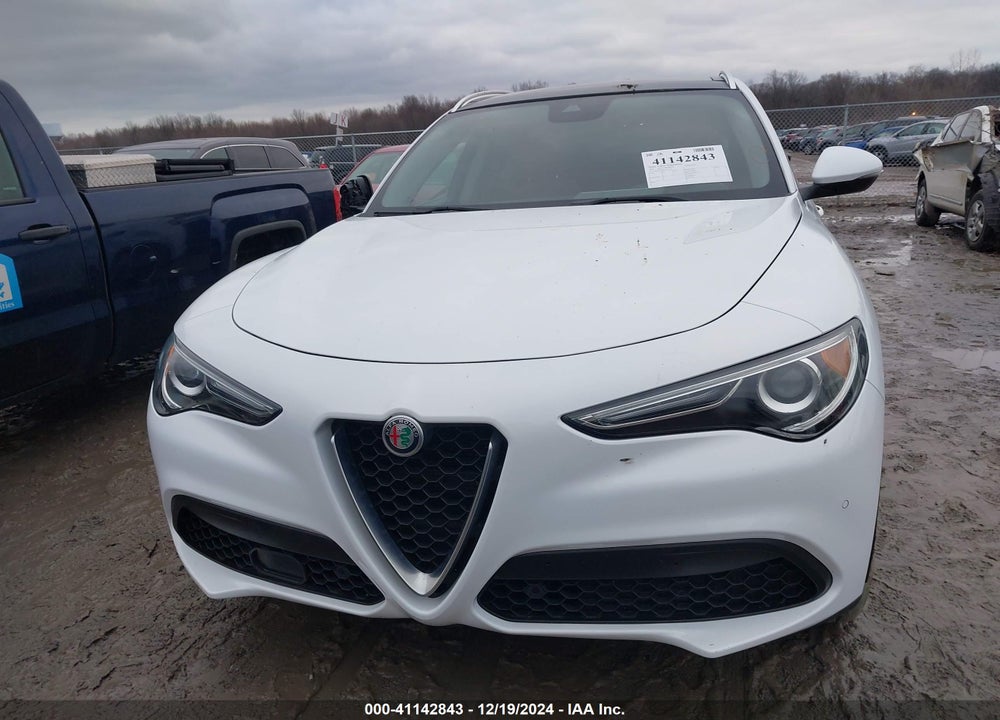 2018 ALFA ROMEO STELVIO TI AWD VIN: ZASFAKBN6J7C10128