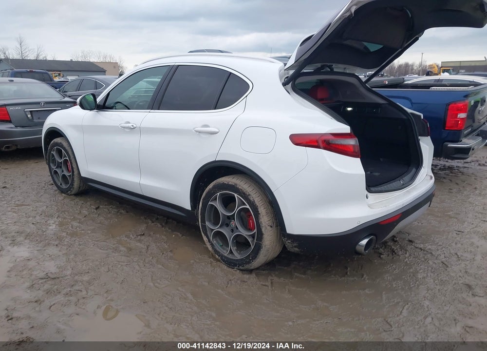2018 ALFA ROMEO STELVIO TI AWD VIN: ZASFAKBN6J7C10128