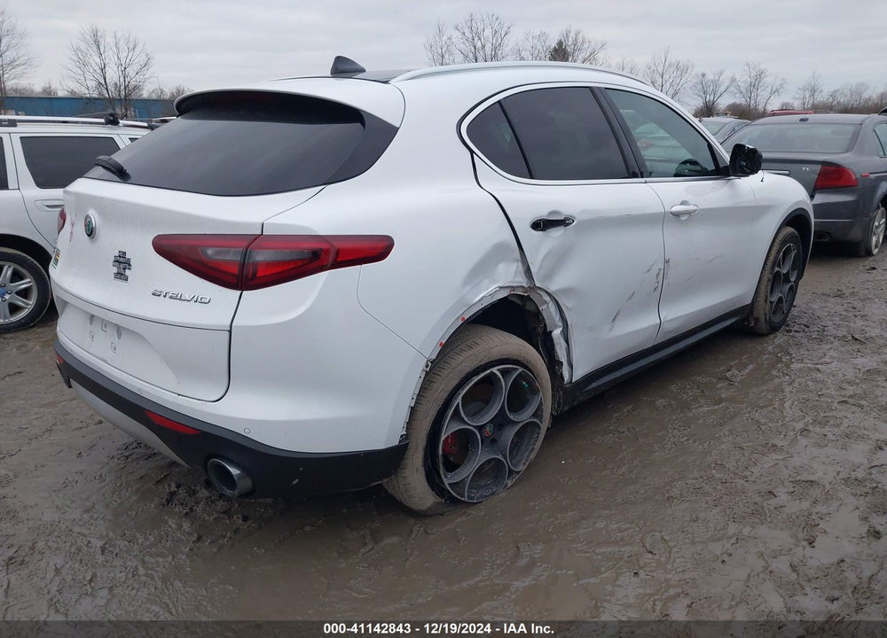2018 ALFA ROMEO STELVIO TI AWD VIN: ZASFAKBN6J7C10128