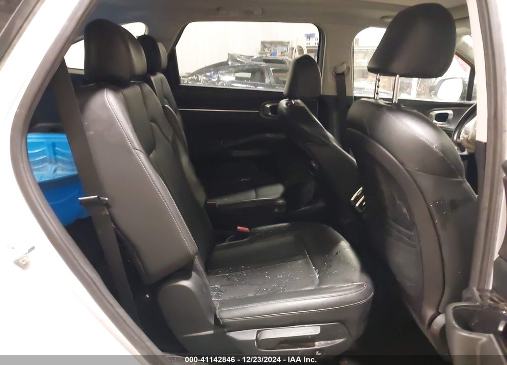 2022 KIA SORENTO VIN: 5XYRKDLF7NG076986