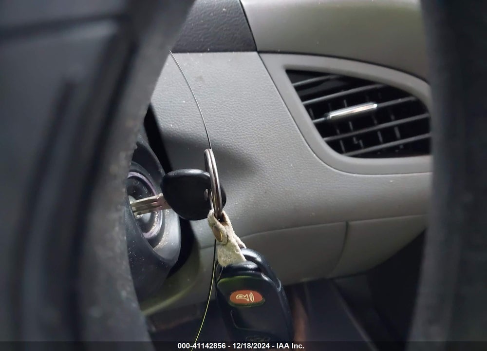 2013 HYUNDAI ELANTRA VIN: KMHDH4AE1DU534968