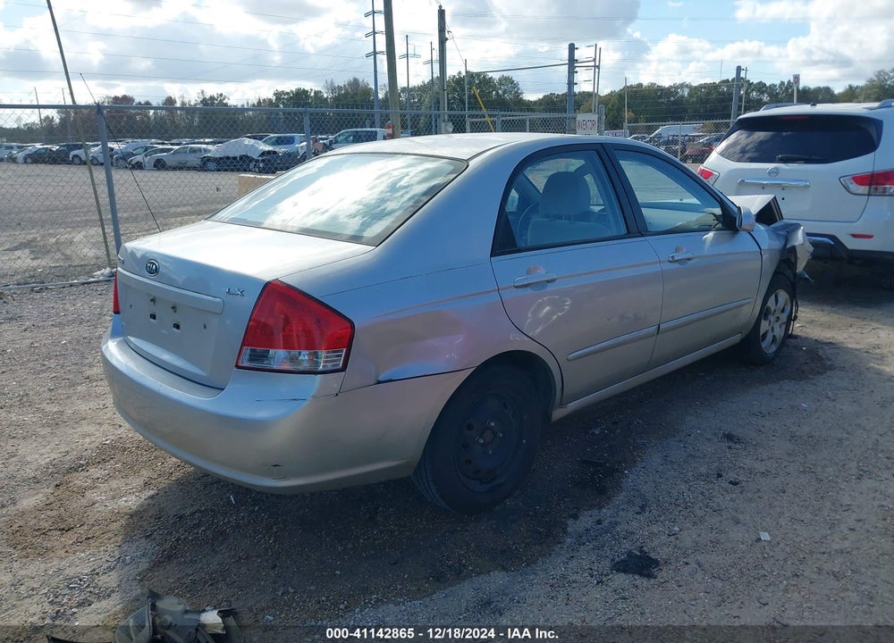 2009 KIA SPECTRA LX VIN: KNAFE221295620178