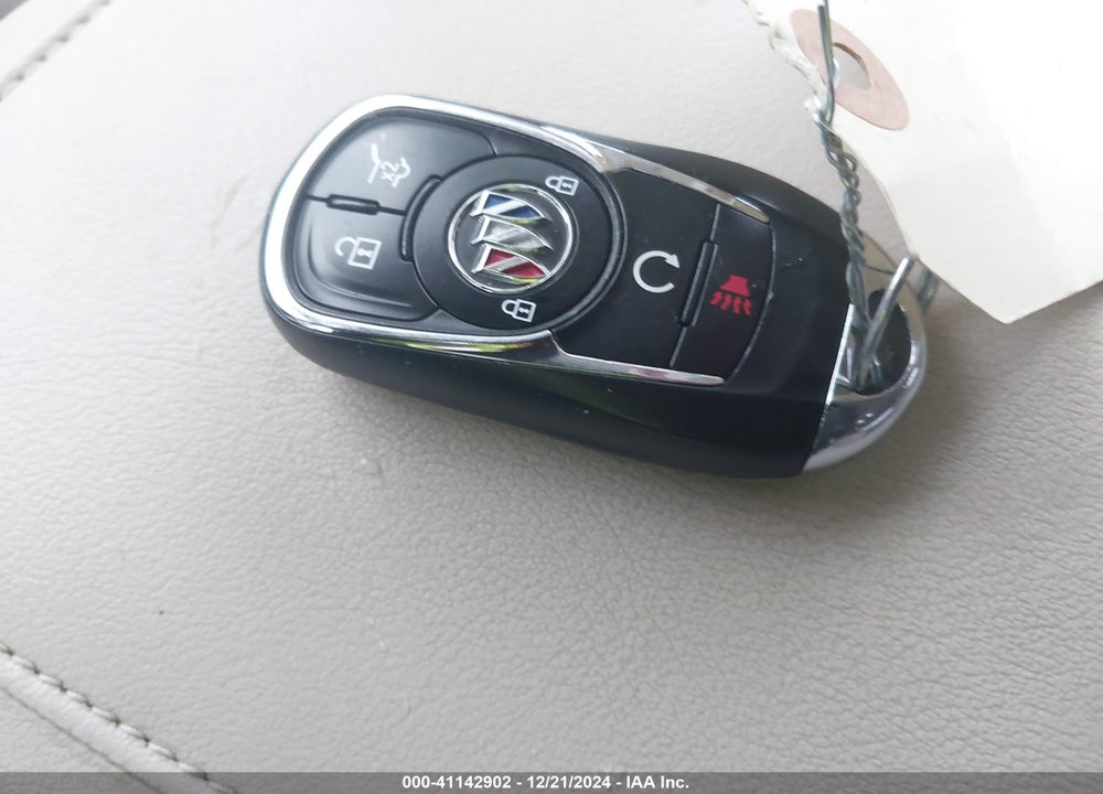 2022 BUICK ENCLAVE AWD ESSENCE VIN: 5GAEVAKW0NJ165354