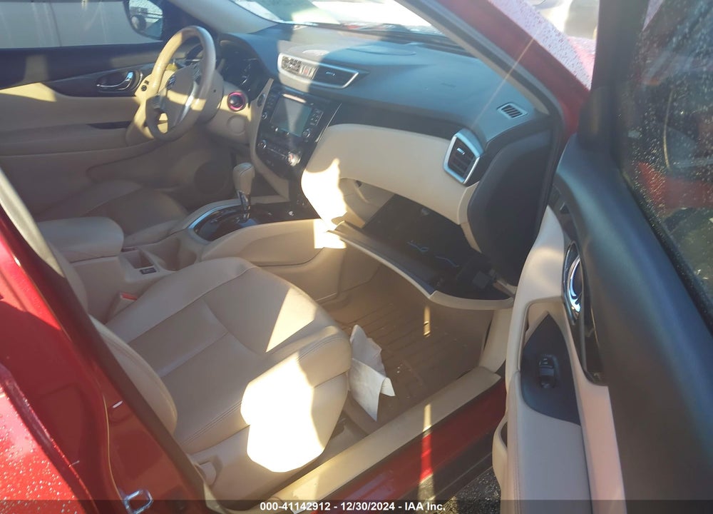 2015 NISSAN ROGUE SL VIN: 5N1AT2MV9FC882852