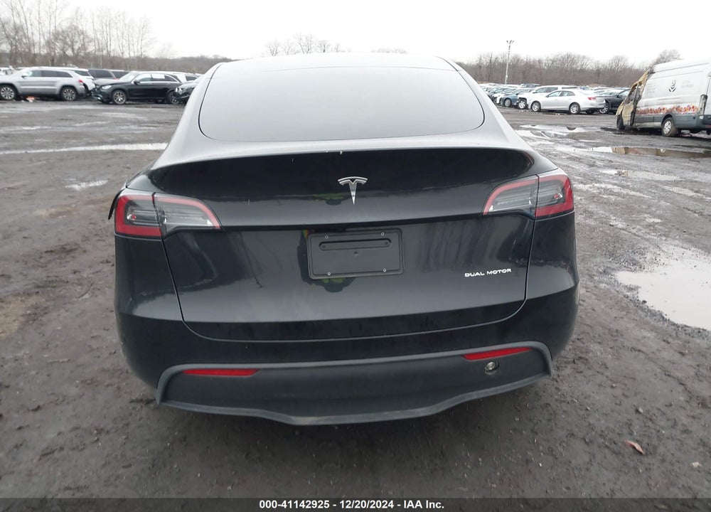 2023 TESLA MODEL Y AWD/LONG RANGE DUAL MOTOR ALL-WHEEL DRIVE VIN: 7SAYGDEE8PA183671