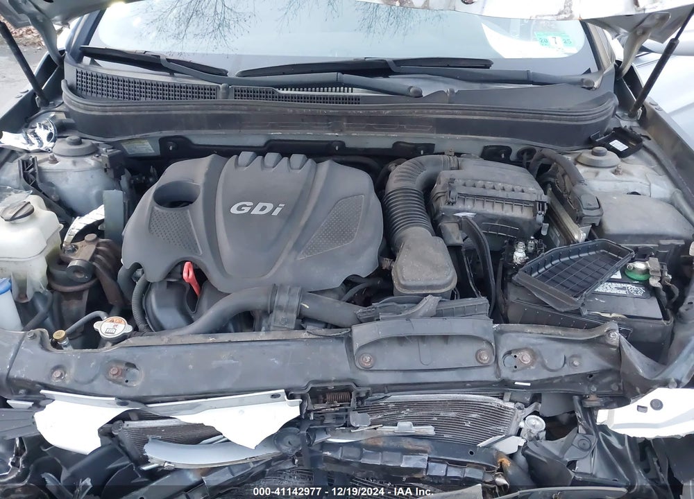 2013 HYUNDAI SONATA GLS VIN: 5NPEB4AC3DH551810