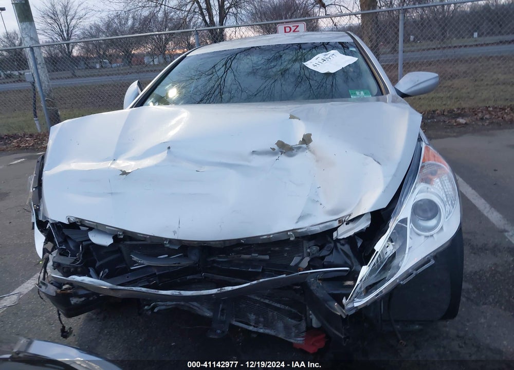 2013 HYUNDAI SONATA GLS VIN: 5NPEB4AC3DH551810
