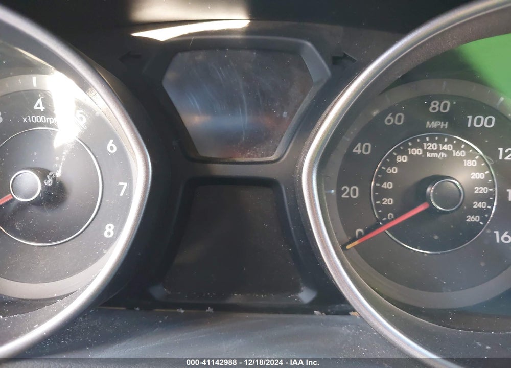 2016 HYUNDAI ELANTRA SE VIN: 5NPDH4AE7GH702485