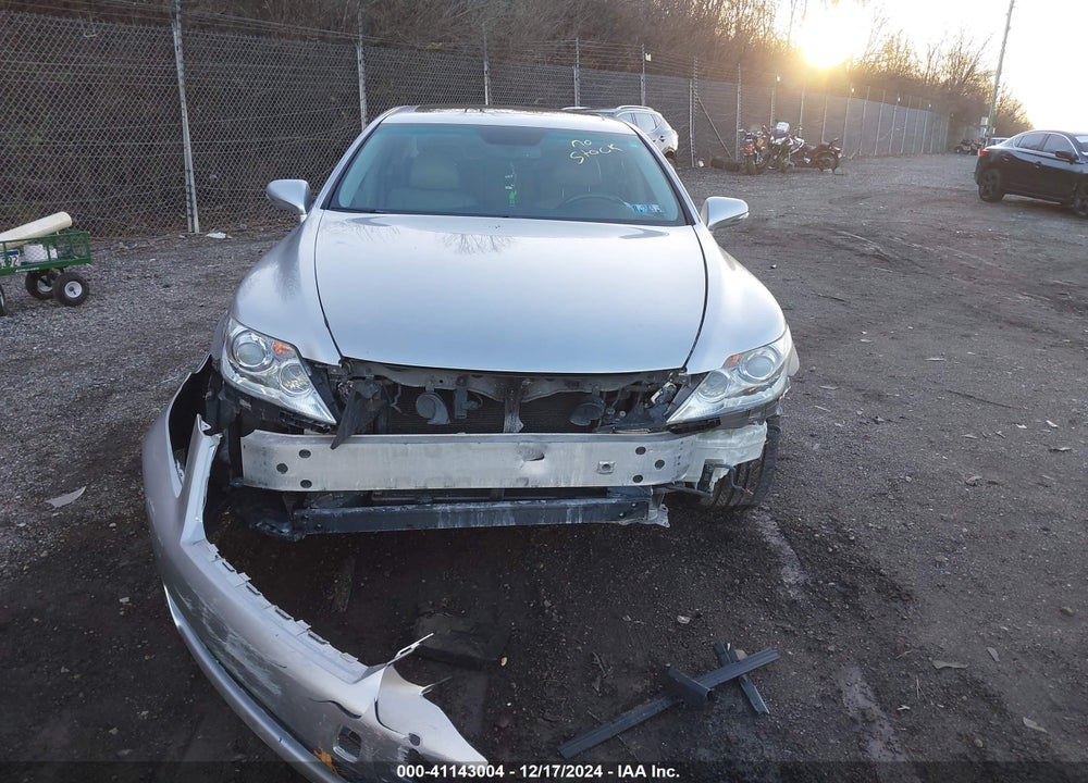 2011 LEXUS LS 460 VIN: JTHBL5EF9B5104064