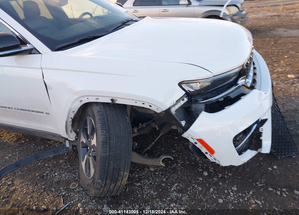 2024 JEEP GRAND CHEROKEE 4XE VIN: 1C4RJYB65RC129545
