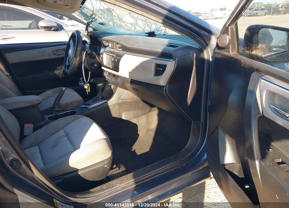 2016 TOYOTA COROLLA VIN: 5YFBURHE2GP432588
