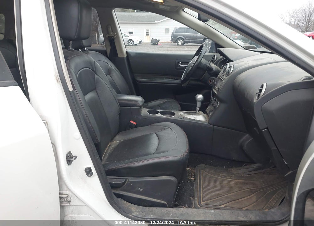 2011 NISSAN ROGUE SV VIN: JN8AS5MV1BW298368