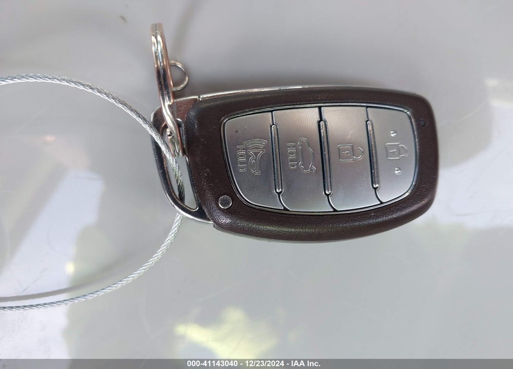 2019 HYUNDAI SONATA HYBRID LIMITED VIN: KMHE34L38KA088055
