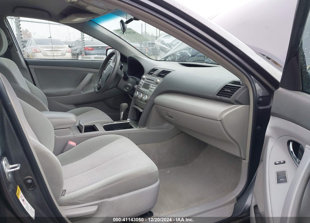 2011 TOYOTA CAMRY LE VIN: 4T1BF3EK2BU170368