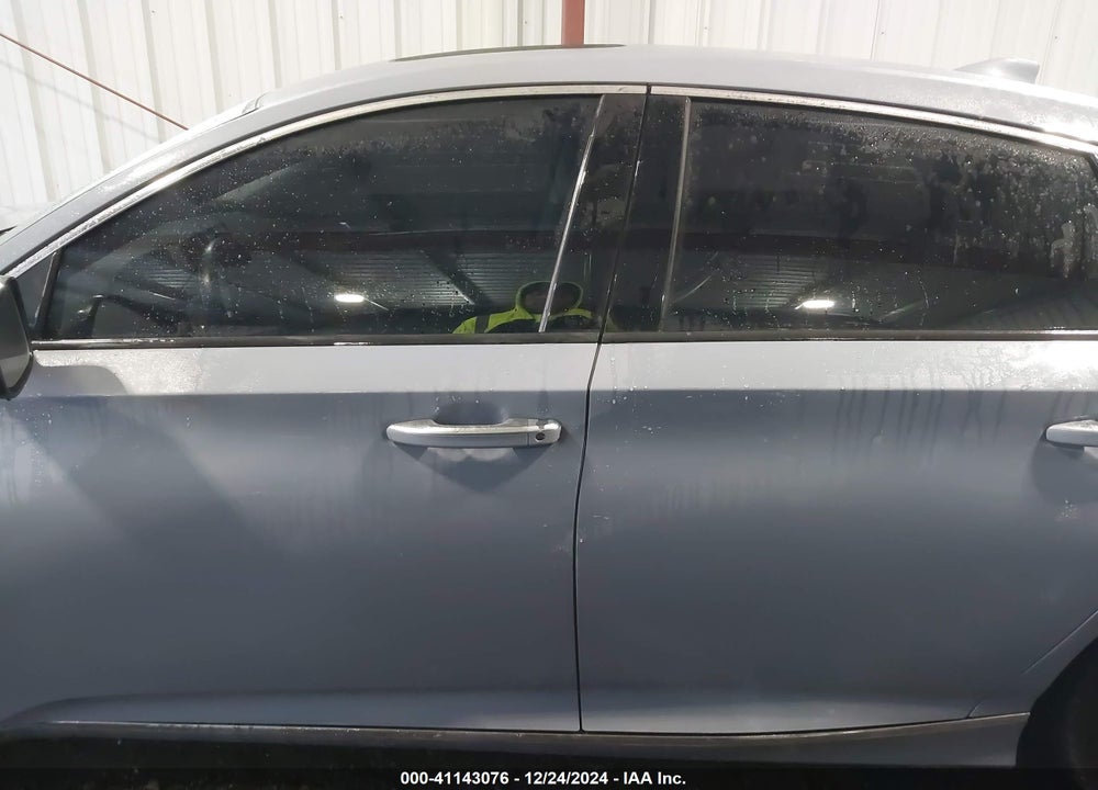 2022 HONDA ACCORD VIN: 1HGCV2F99NA005569