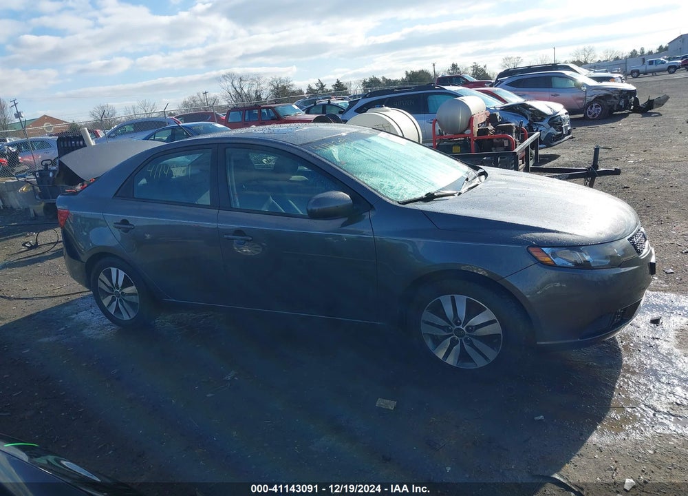 2013 KIA FORTE EX VIN: KNAFU4A26D5718440
