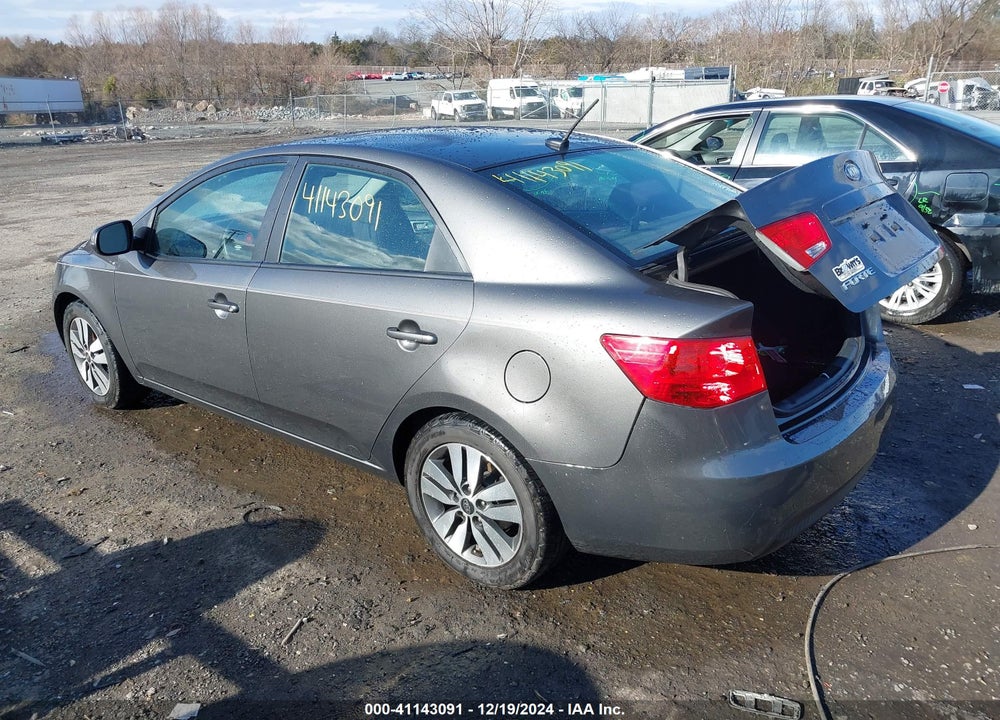 2013 KIA FORTE EX VIN: KNAFU4A26D5718440