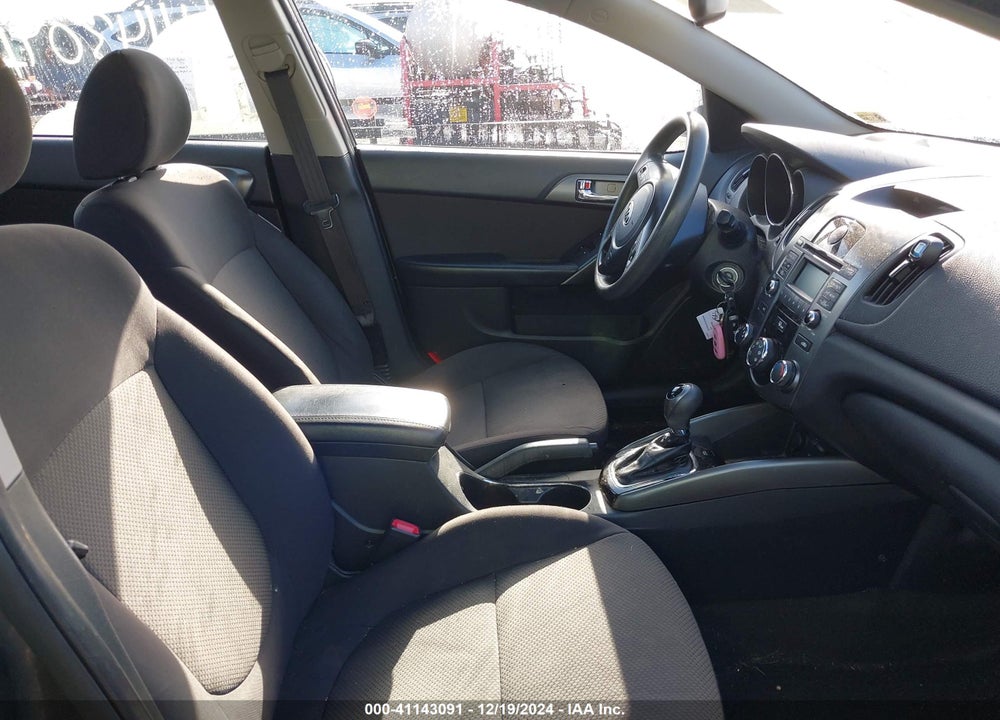 2013 KIA FORTE EX VIN: KNAFU4A26D5718440