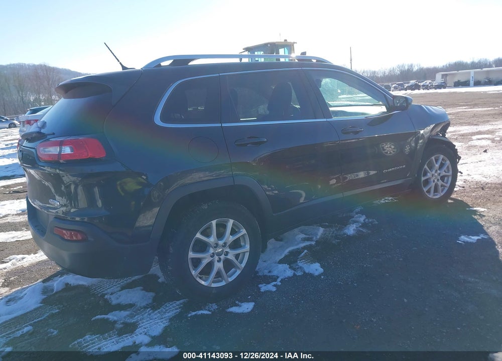 2015 JEEP CHEROKEE LATITUDE VIN: 1C4PJMCB4FW752256