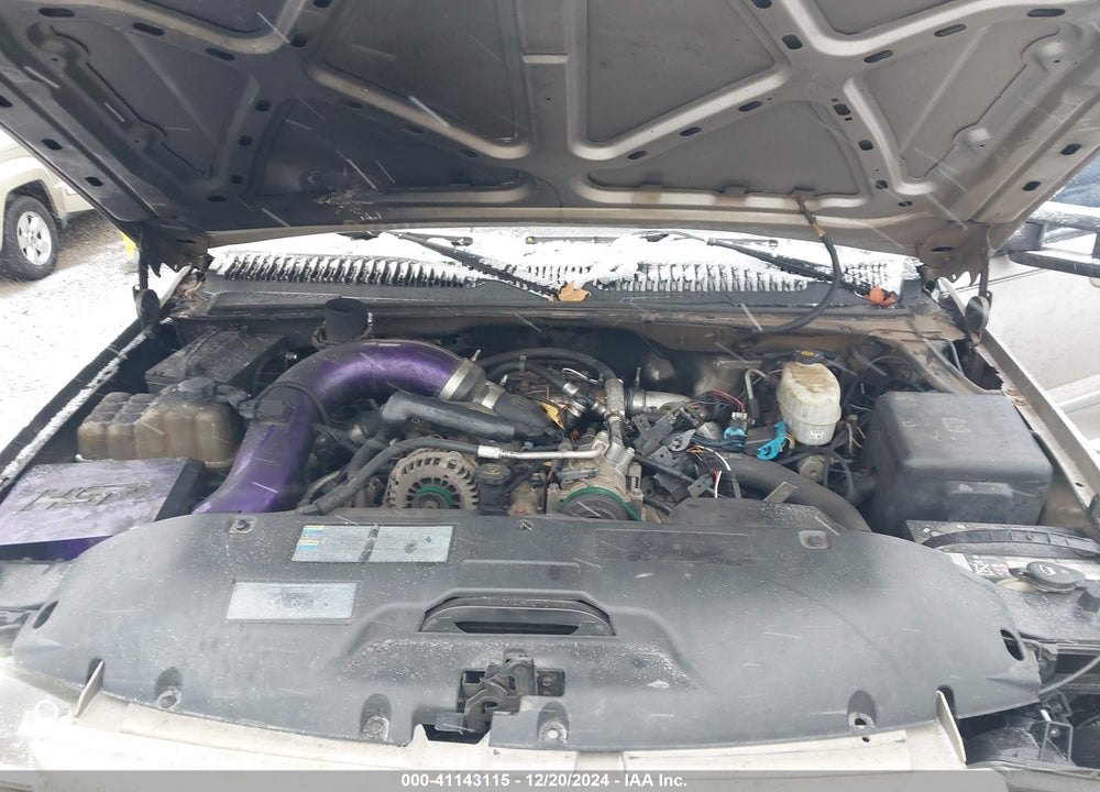 2005 GMC SIERRA 2500HD SLE VIN: 1GTHK29265E172914