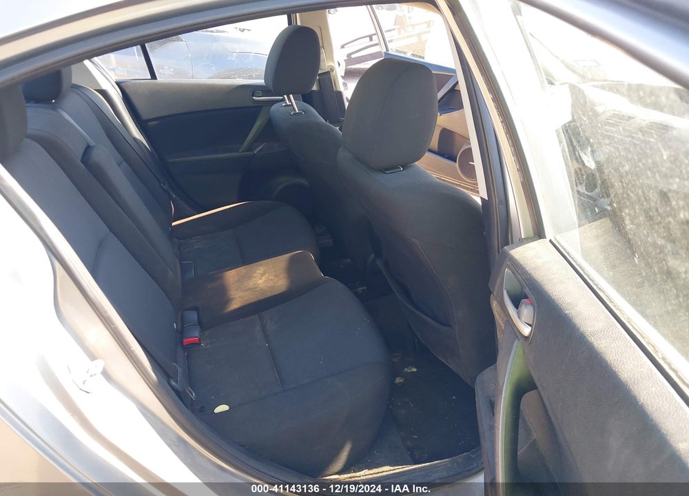 2011 MAZDA 3 I TOURING VIN: JM1BL1VF0B1385317
