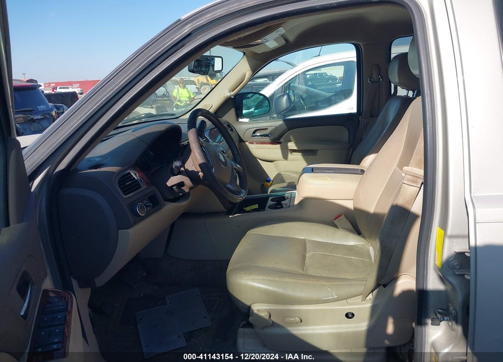 2014 CHEVROLET TAHOE LS VIN: 1GNSCAE03ER168028