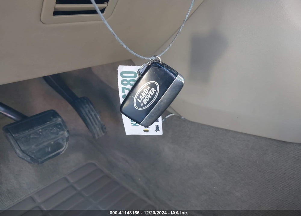 2014 LAND ROVER LR4 VIN: SALAG2V62EA718863