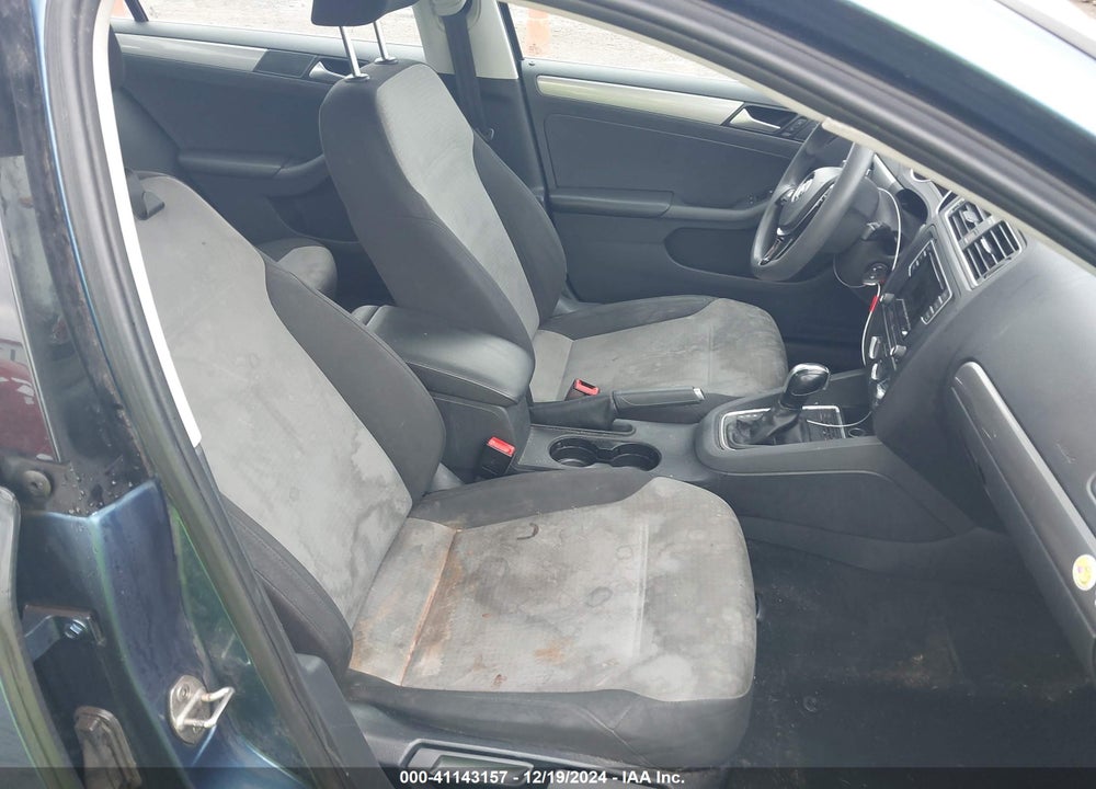 2017 VOLKSWAGEN JETTA 1.4T S VIN: 3VW2B7AJ3HM249305