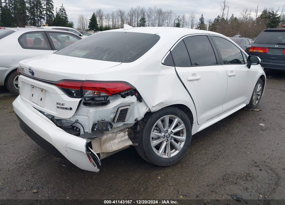 2024 TOYOTA COROLLA HYBRID XLE VIN: JTDBCMFEXRJ031015