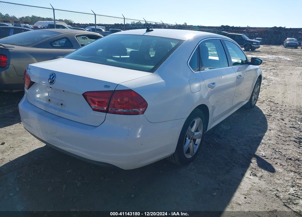 2012 VOLKSWAGEN PASSAT 2.5L SE VIN: 1VWBP7A33CC106660