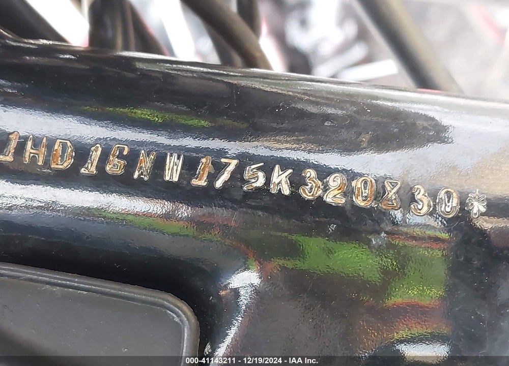 2005 HARLEY-DAVIDSON FXDLI VIN: 1HD1GNW175K320830