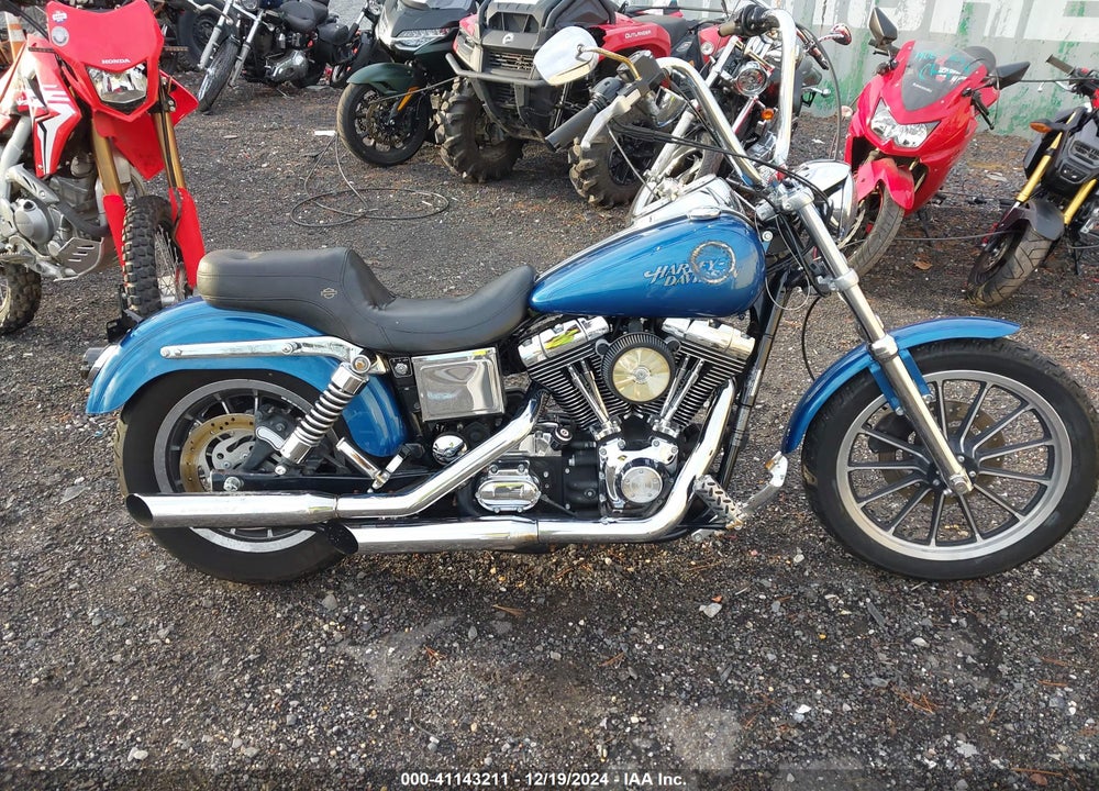 2005 HARLEY-DAVIDSON FXDLI VIN: 1HD1GNW175K320830
