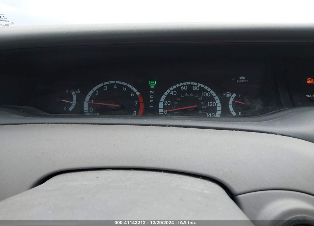2000 TOYOTA AVALON XLS VIN: 4T1BF28B7YU077750