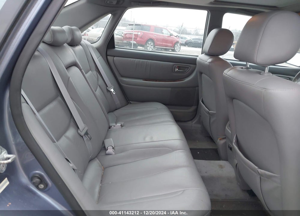 2000 TOYOTA AVALON XLS VIN: 4T1BF28B7YU077750