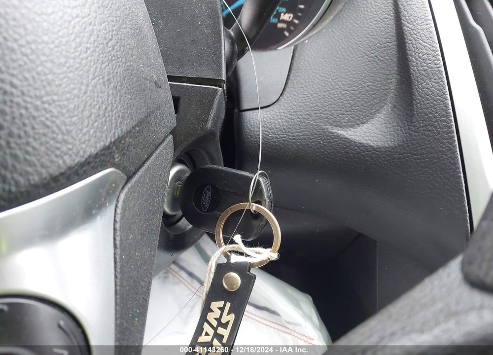 2013 FORD FOCUS VIN: 1FADP3K24DL225318