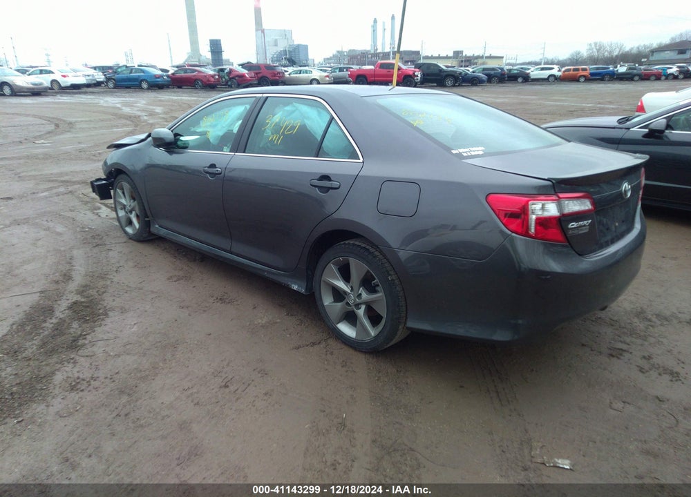 2014 TOYOTA CAMRY SE SPORT VIN: 4T1BF1FK3EU802138
