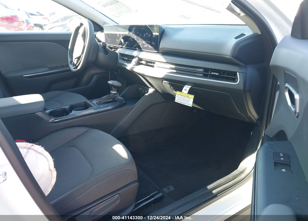 2025 KIA K4 VIN: 3KPFT4DEXSE005764