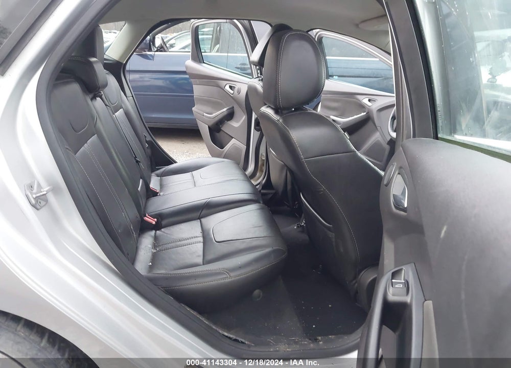 2014 FORD FOCUS TITANIUM VIN: 1FADP3N23EL179817