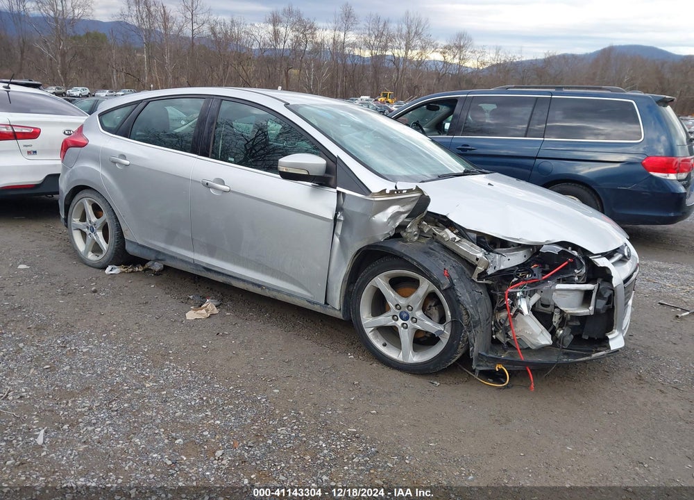 2014 FORD FOCUS TITANIUM VIN: 1FADP3N23EL179817