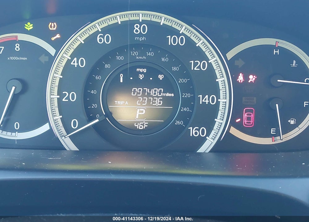2015 HONDA ACCORD EX VIN: 1HGCR2F70FA105077
