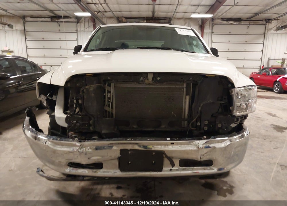2019 RAM 1500 CLASSIC TRADESMAN 4X4 5'7 BOX VIN: 3C6RR7KT4KG725989