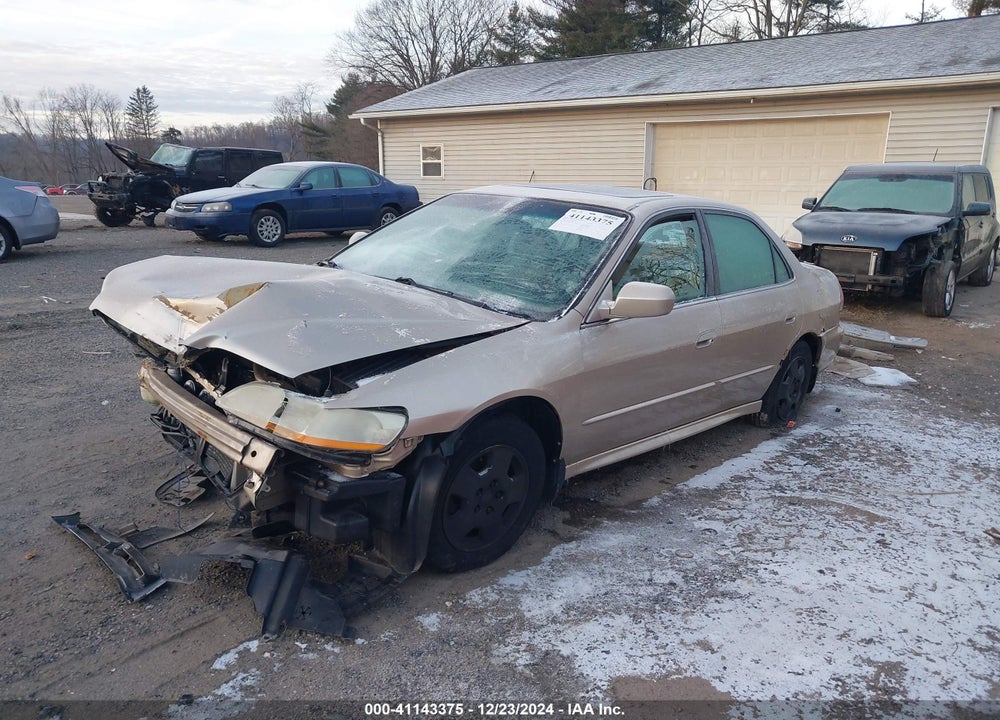2002 HONDA ACCORD 3.0 EX VIN: 1HGCG16532A004611