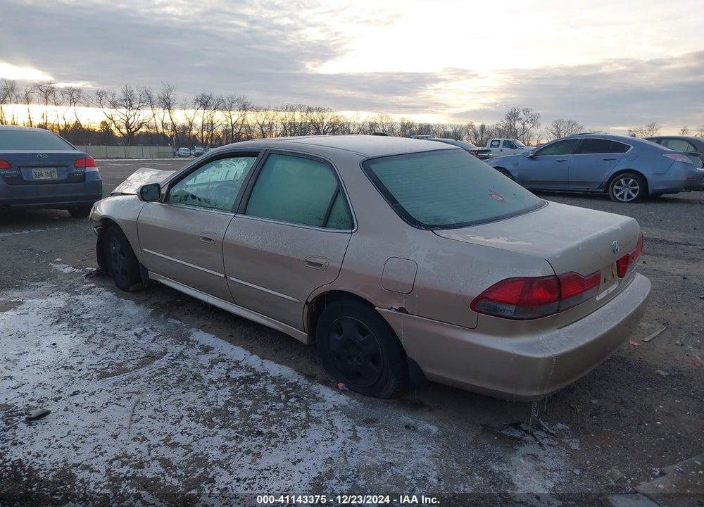 2002 HONDA ACCORD 3.0 EX VIN: 1HGCG16532A004611