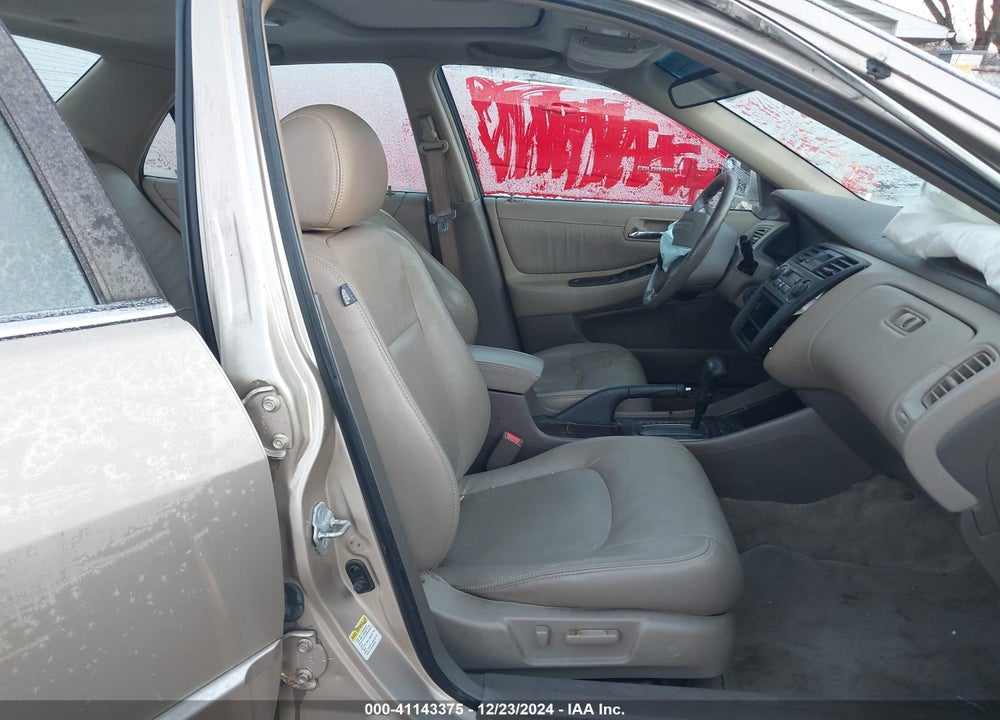 2002 HONDA ACCORD 3.0 EX VIN: 1HGCG16532A004611