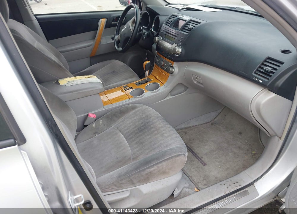 2008 TOYOTA HIGHLANDER HYBRID VIN: JTEEW41A582007721