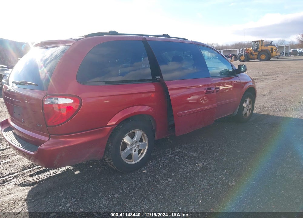 2007 DODGE GRAND CARAVAN SXT VIN: 2D4GP44L27R276849
