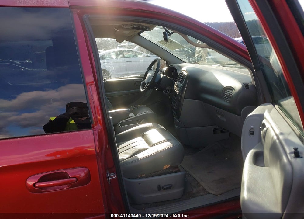 2007 DODGE GRAND CARAVAN SXT VIN: 2D4GP44L27R276849